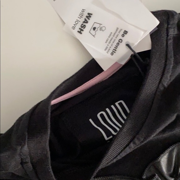 LOUD PRINCESS TEE - Picture 3 of 4